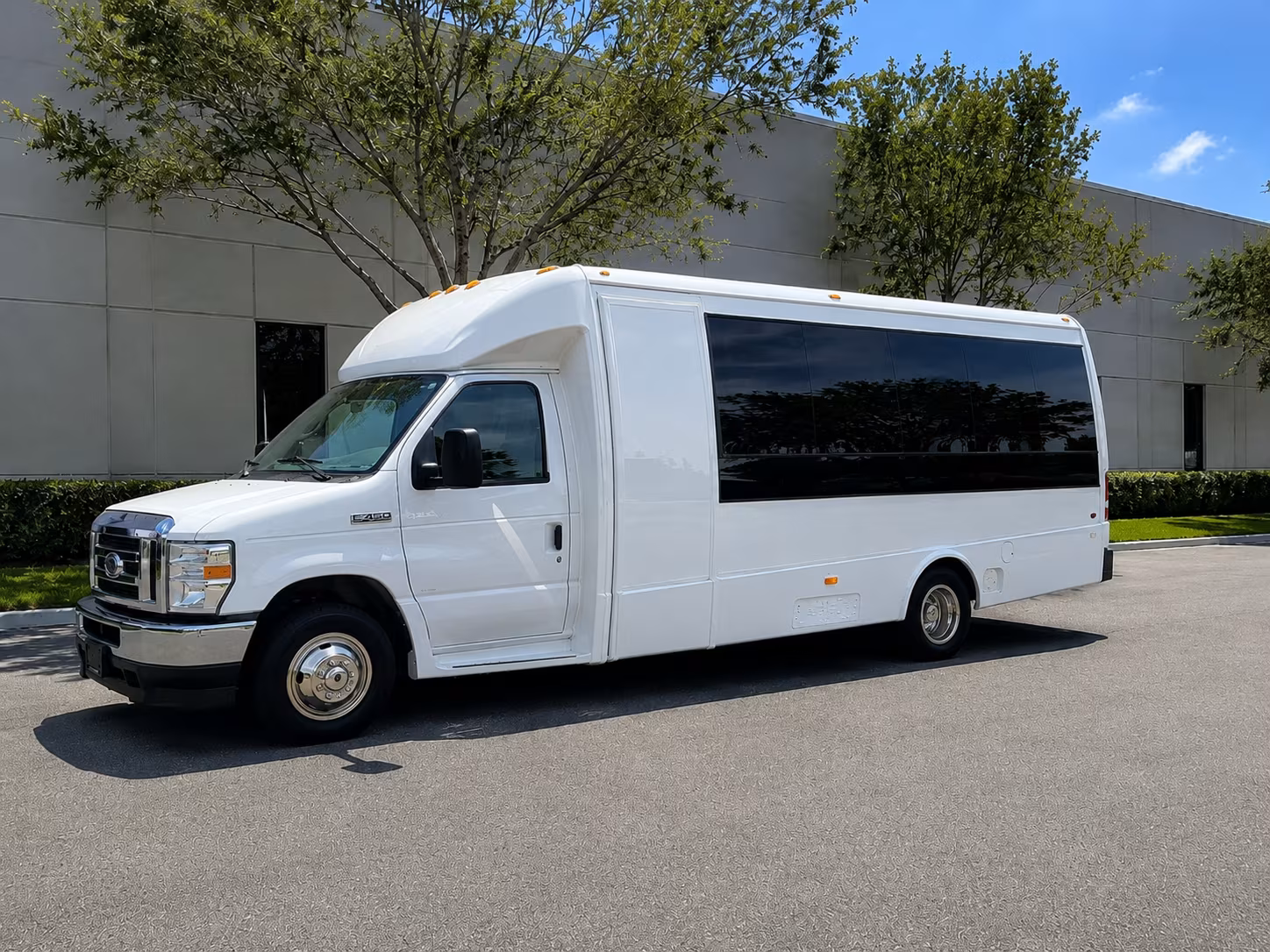 jonesborocharterbuscompany com is here for your bachelorette and bachelor party night out