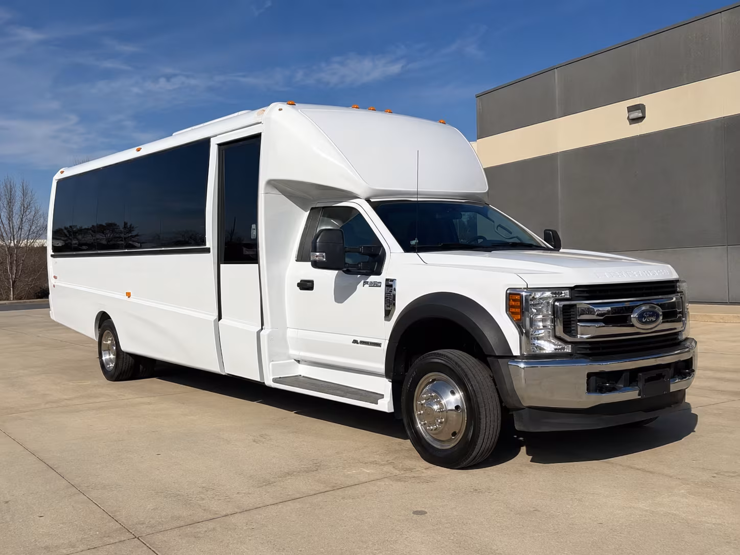 little rock timely charter buses for little rock corporate outings