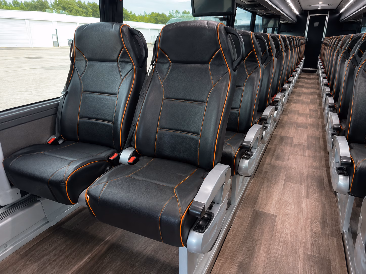 southaven timely charter buses for southaven corporate outings